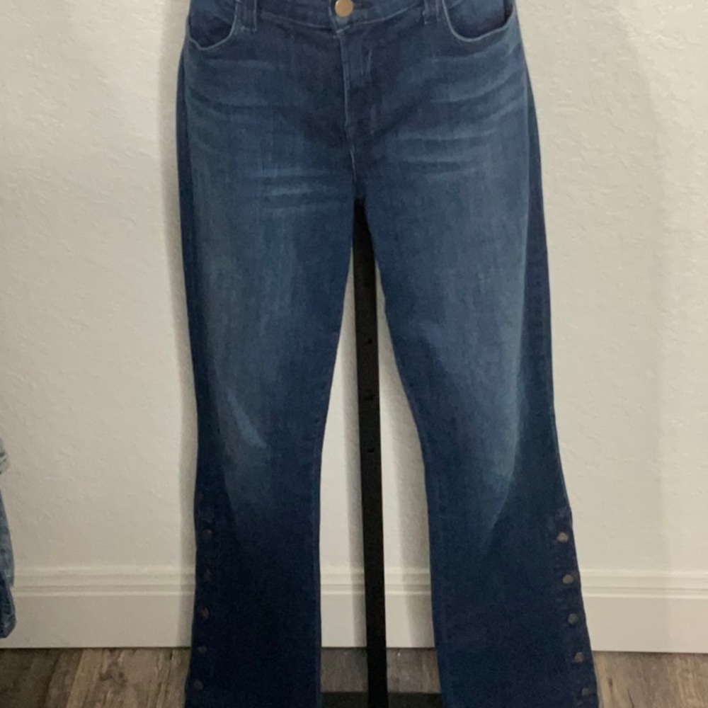 330- J Brand NWOT Charlene Flare Jeans with Buttons up Leg, Size 28